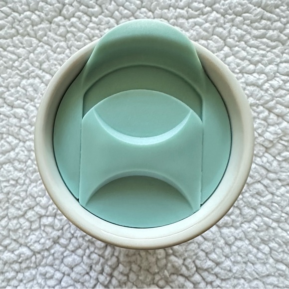 I JUST WANT ALL THE DOGS 18 oz travel mug with lid rubber gasket seal slider tab - Picture 6 of 14